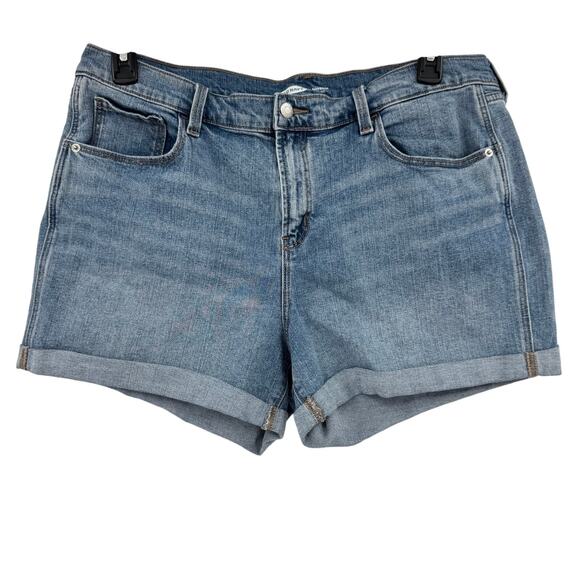 Old Navy Women's Size 16 Blue Light Wash Mid Rise Cuffed Boyfriend Denim Short - Picture 1 of 8